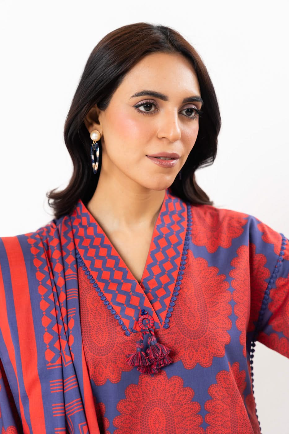 alkaram studio 3 piece printed lawn – spring/summer collection | 30% off (copy) alkaram studio 3 piece printed lawn – spring/summer collection | 30% off (copy)